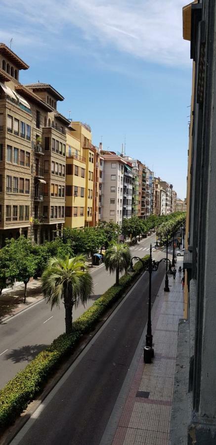 La Parada سرقسطة المظهر الخارجي الصورة